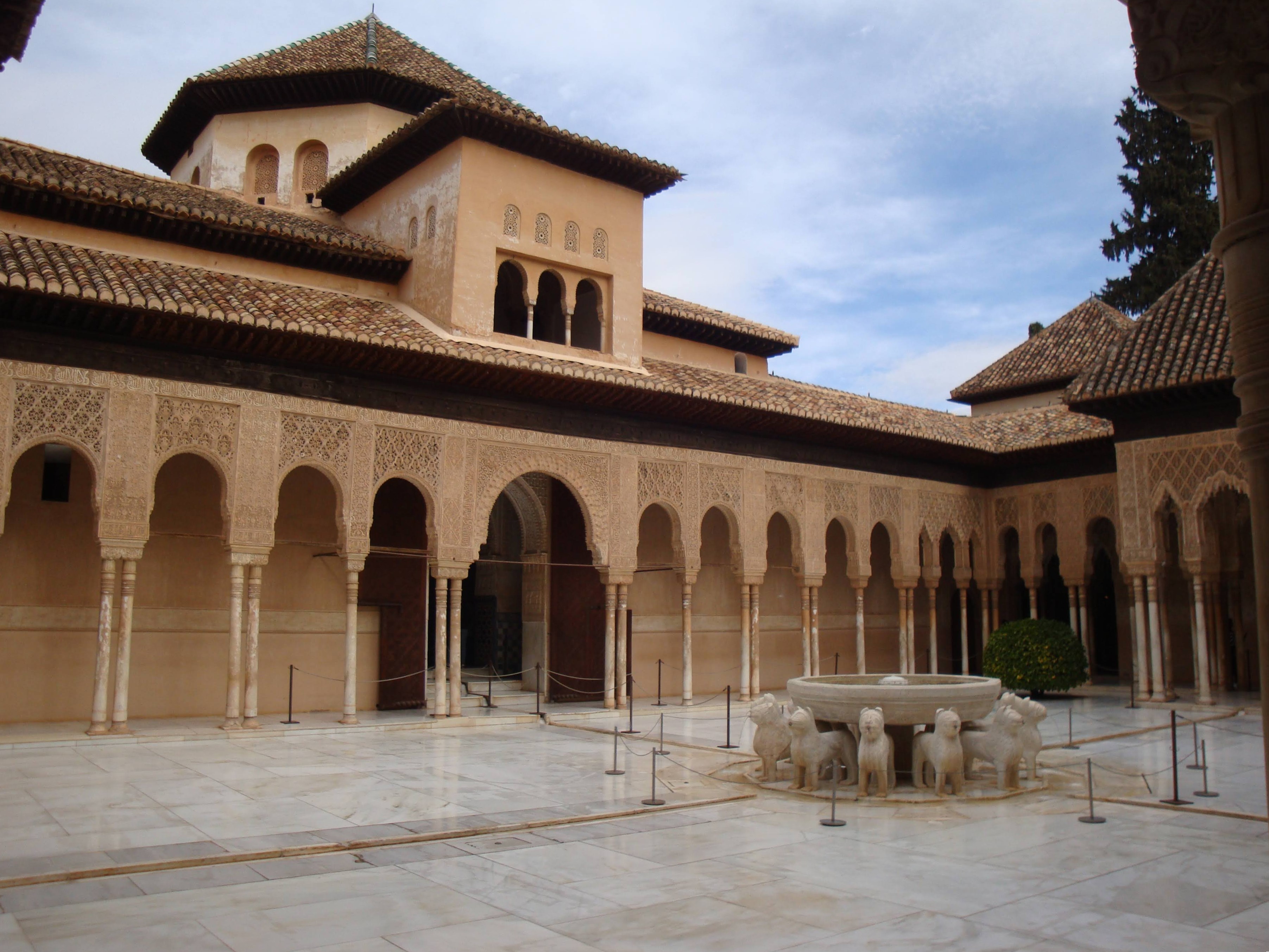 Patio de los Leones